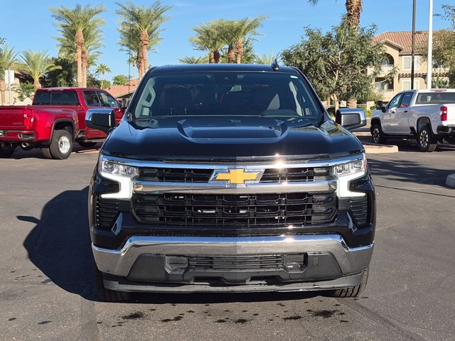 Used 2022 Chevrolet Silverado 1500 LT RWD image 2