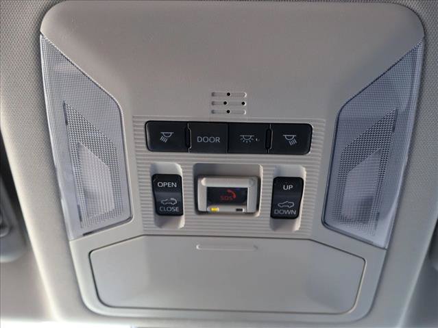 Used 2023 Toyota RAV4 XLE Premium AWD/4WD image 19