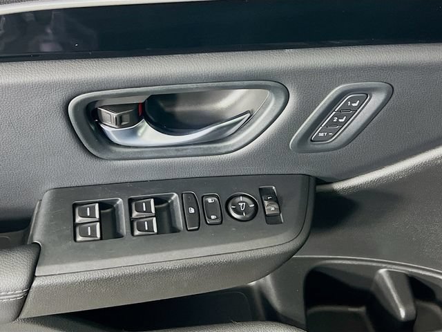 Used 2023 Honda Pilot Touring image 12