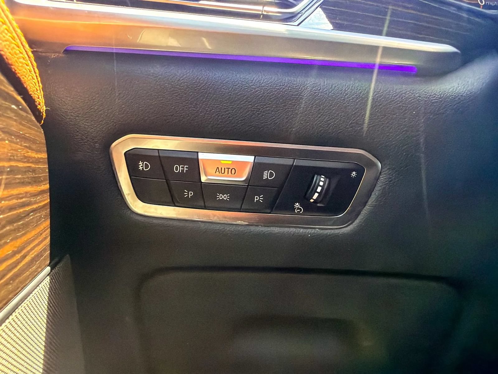 Used 2021 BMW X7 xDrive40i w/ Premium Package AWD/4WD image 47