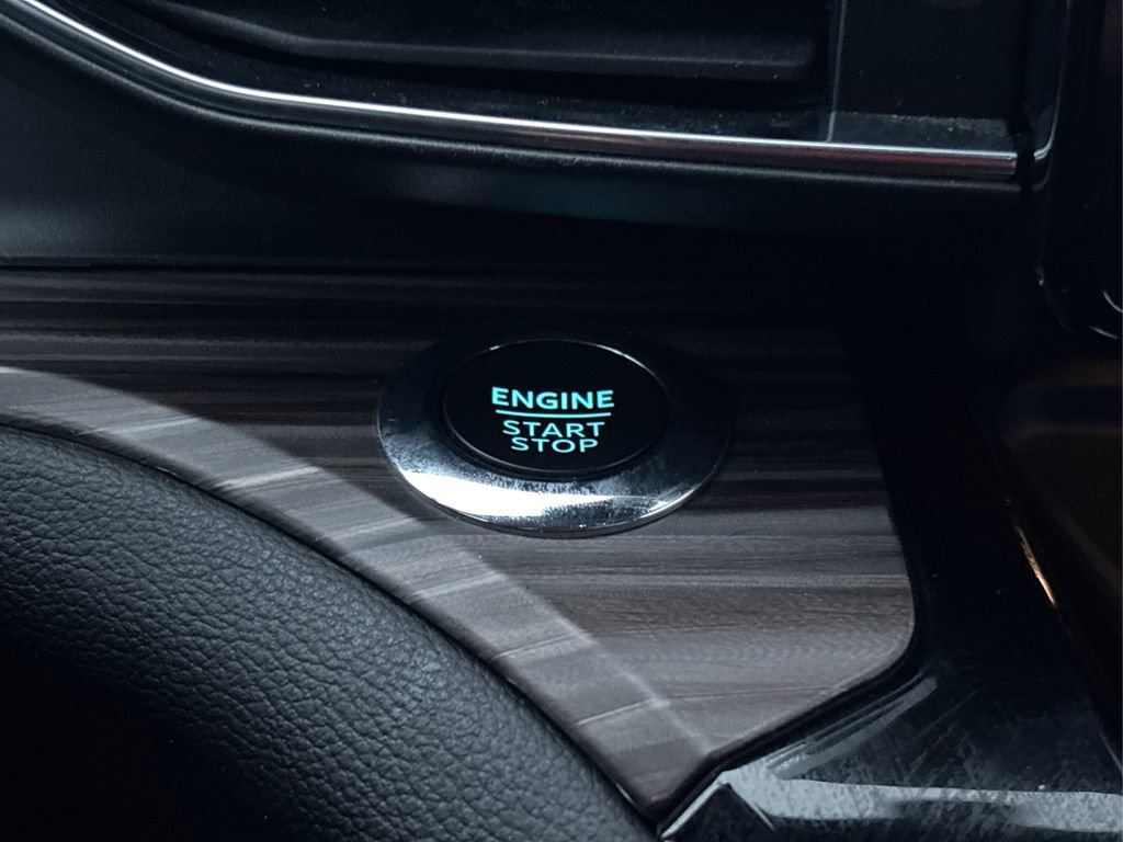 Used 2022 Ford Explorer Limited w/ Equipment Group 301A image 36