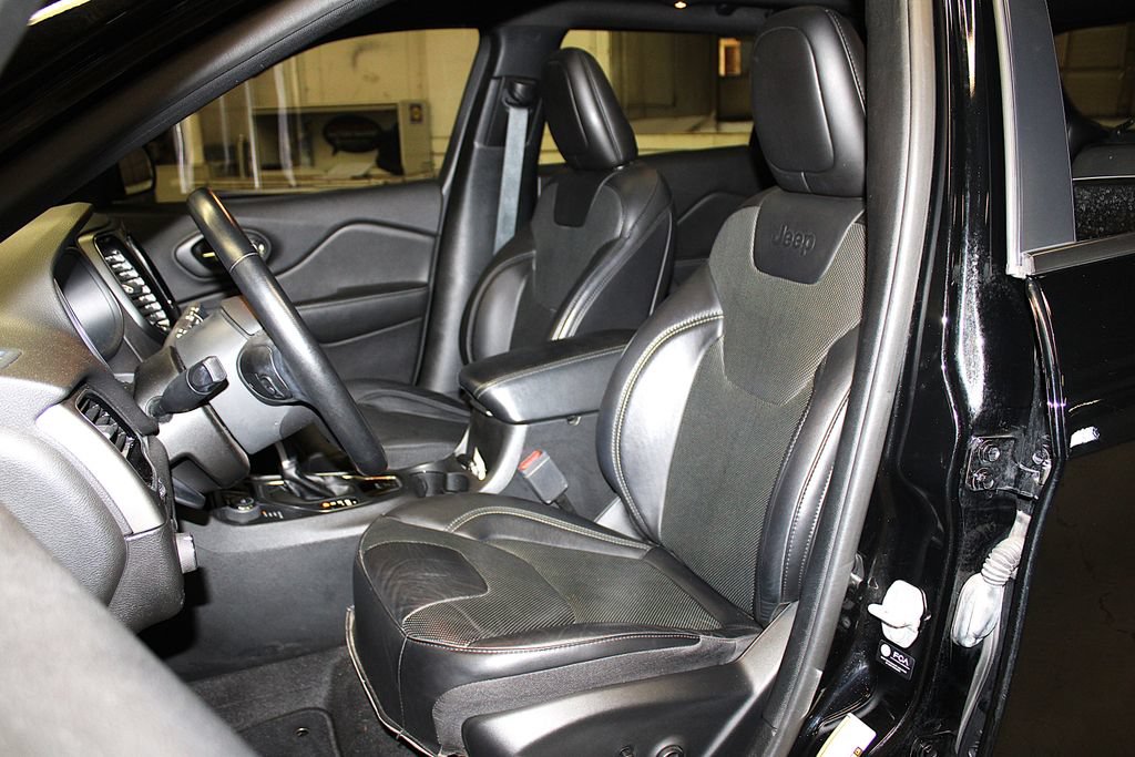 Certified 2021 Jeep Cherokee High Altitude AWD/4WD image 29
