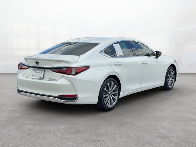 Used 2021 Lexus ES 300h w/ Premium Package FWD image 5