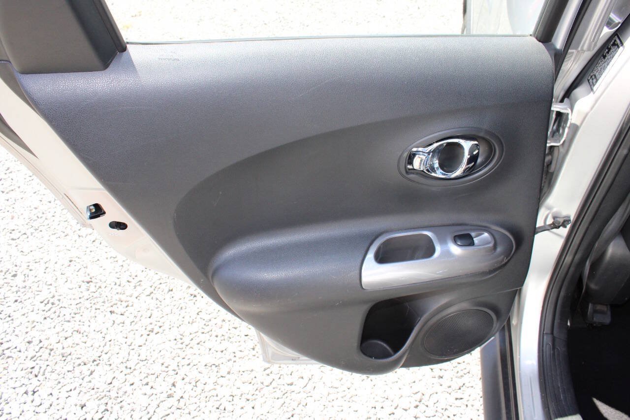 Used 2011 Nissan Juke S AWD/4WD image 20