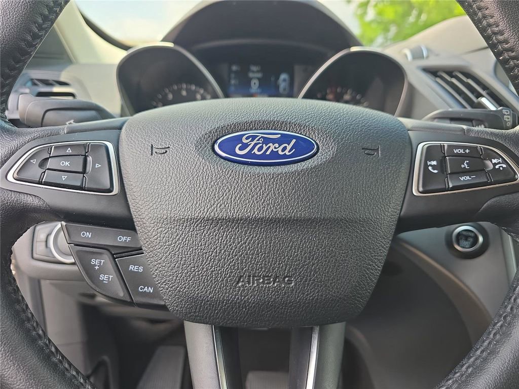 Used 2019 Ford Escape SEL image 21