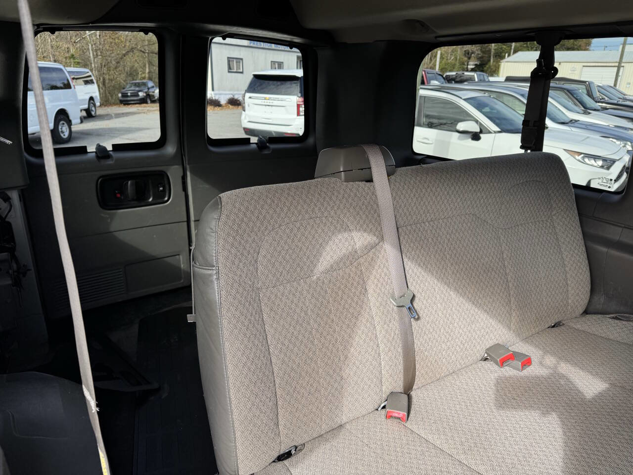 Used 2015 Chevrolet Express 2500 LS image 4