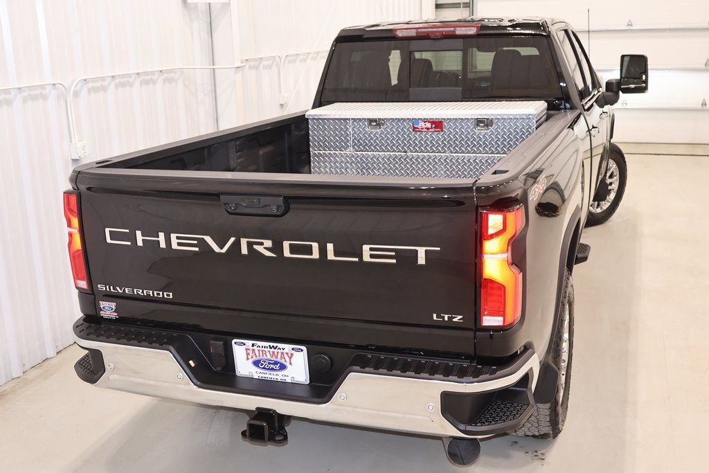 Used 2025 Chevrolet Silverado 2500 LTZ w/ LTZ Premium Package image 50