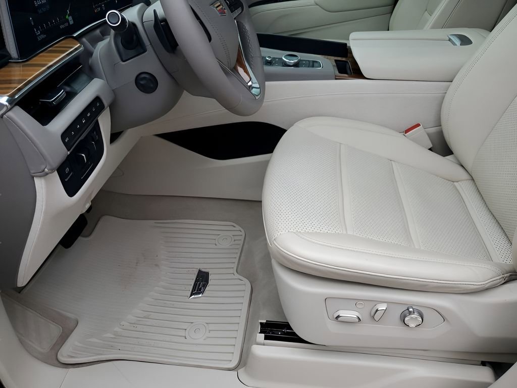 Used 2024 Cadillac Escalade Sport Platinum image 34