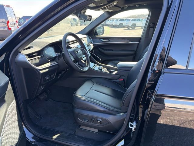 New 2026 Jeep Grand Cherokee L Limited image 17