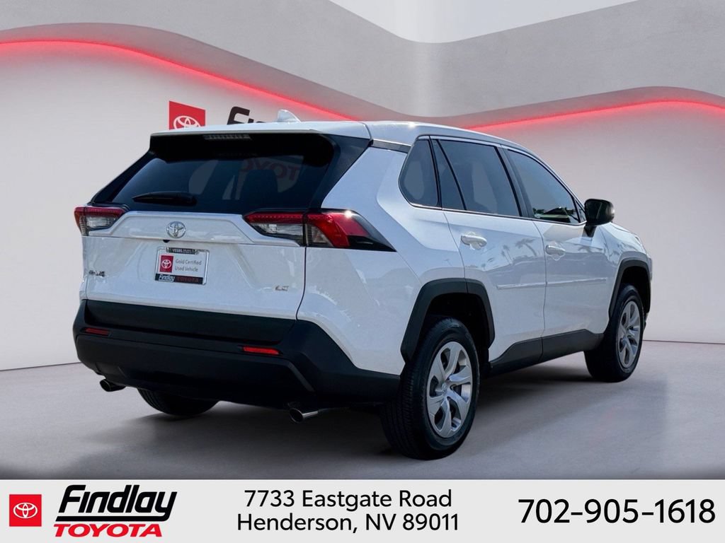 Used 2022 Toyota RAV4 LE w/ Carpet Mat Package (TMS) FWD image 3