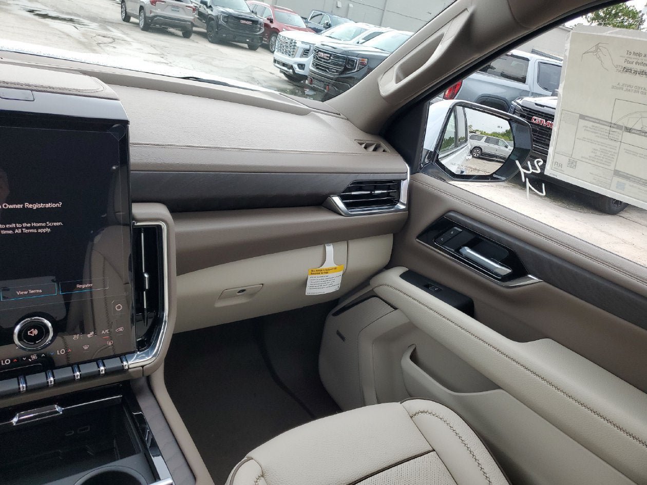 New 2027 GMC Yukon Denali w/ Sun & Power Step Package RWD image 15