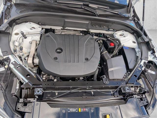 Used 2024 Volvo XC60 B5 Core image 29