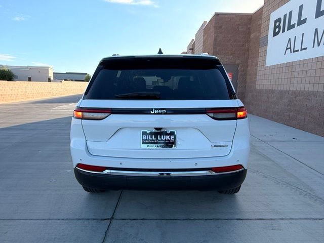 Certified 2023 Jeep Grand Cherokee Laredo RWD image 8