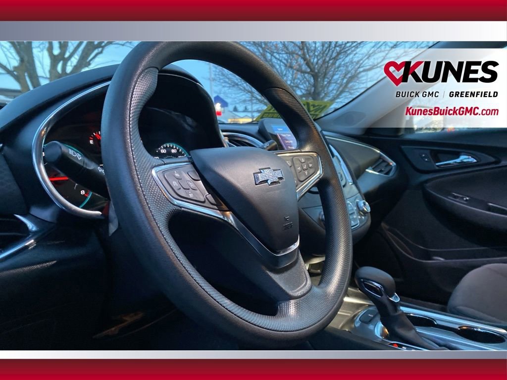 Used 2021 Chevrolet Malibu LT image 13