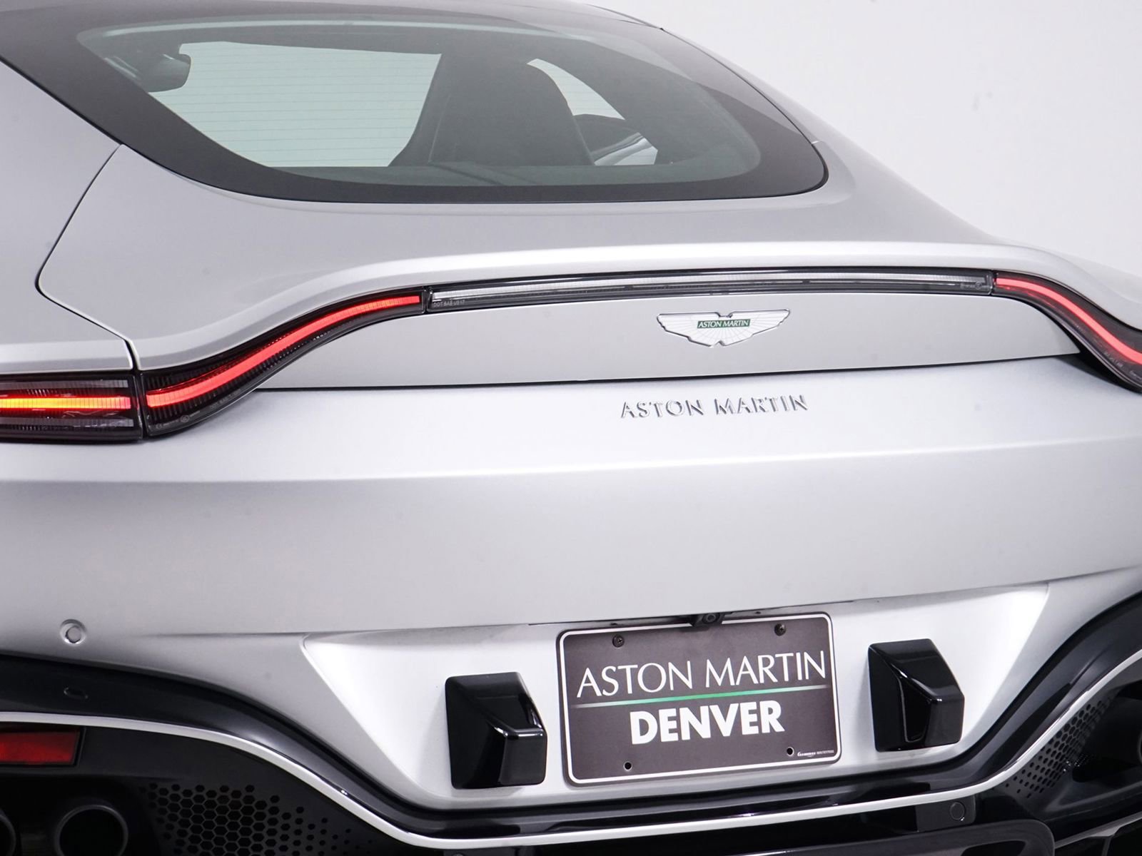 Used 2020 Aston Martin V8 Vantage Coupe image 20