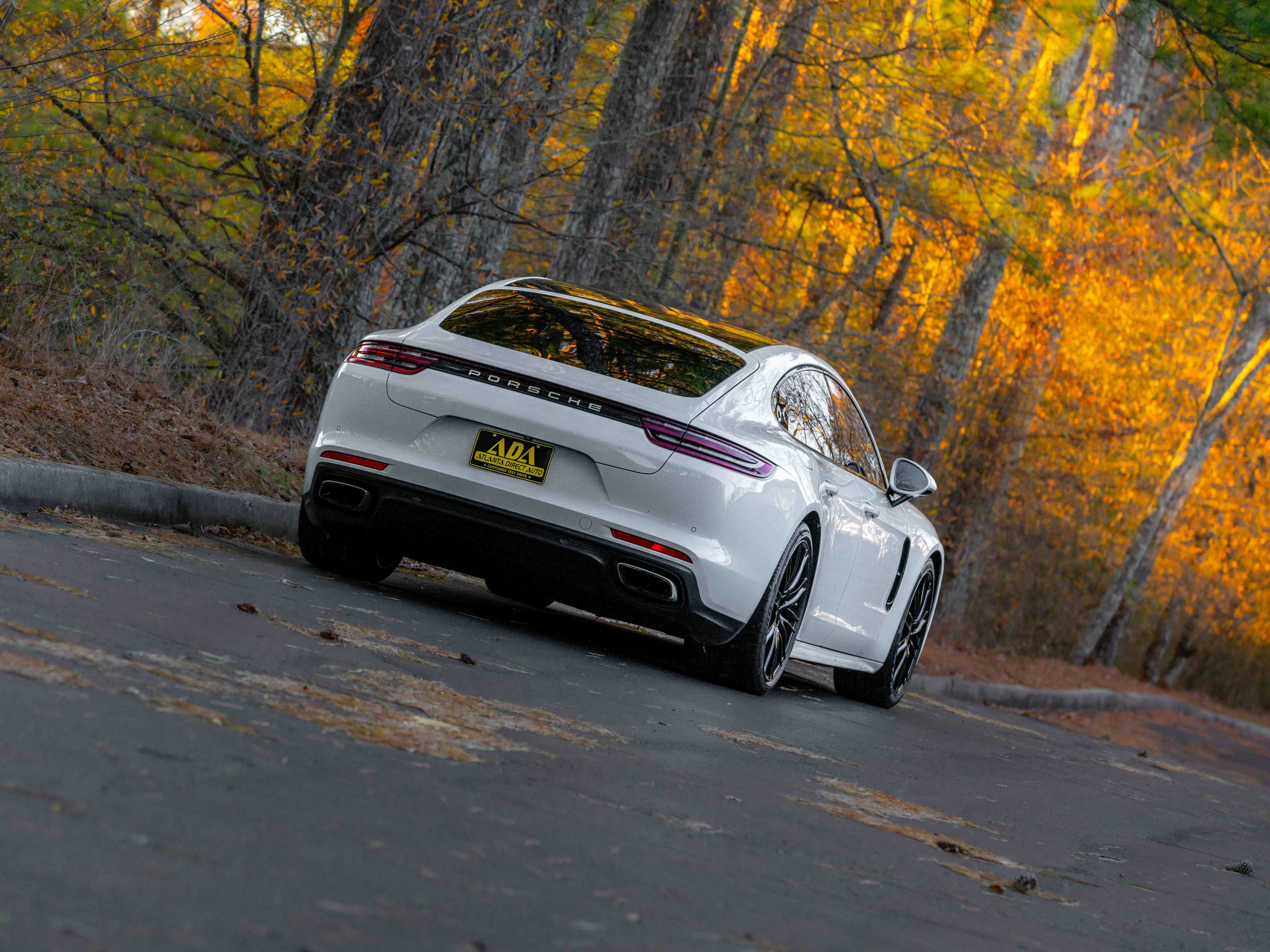 Used 2017 Porsche Panamera image 52