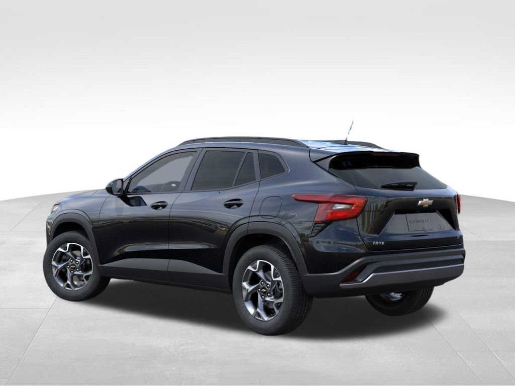 New 2026 Chevrolet Trax LT w/ Sunroof Package FWD image 3