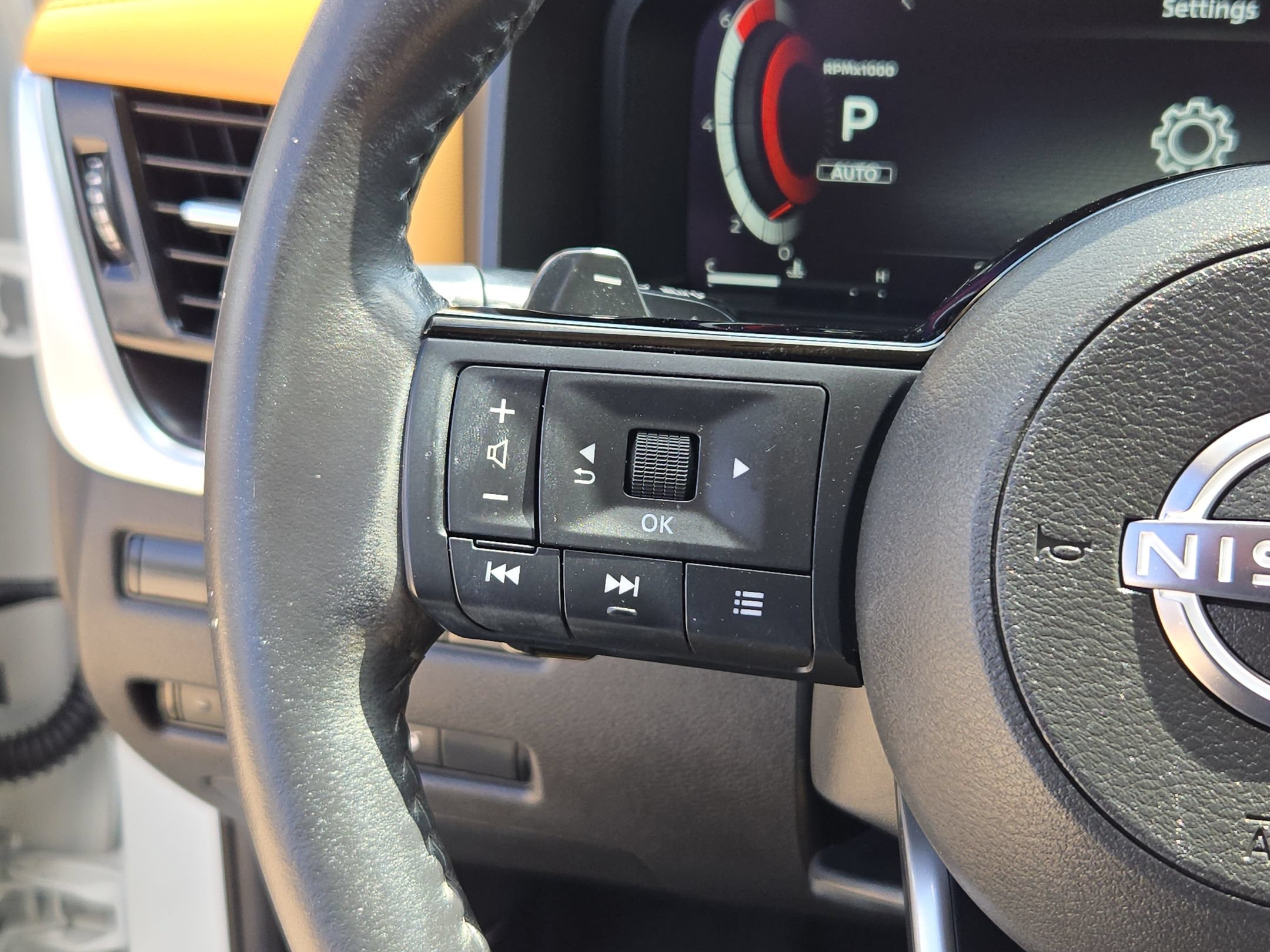 Certified 2023 Nissan Rogue Platinum AWD/4WD image 23