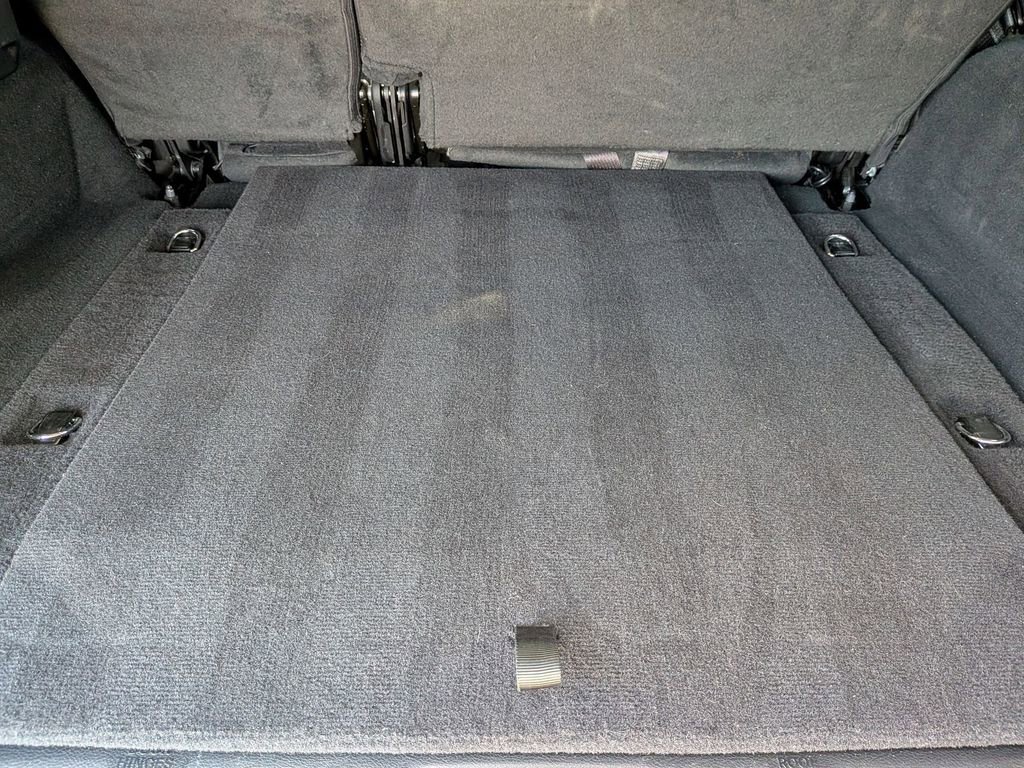 Used 2025 Jeep Wrangler Unlimited Rubicon w/ Convenience Group image 27