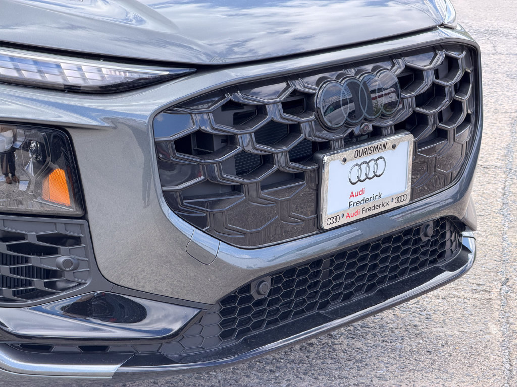 New 2026 Audi Q3 quattro 2.0T AWD/4WD image 2