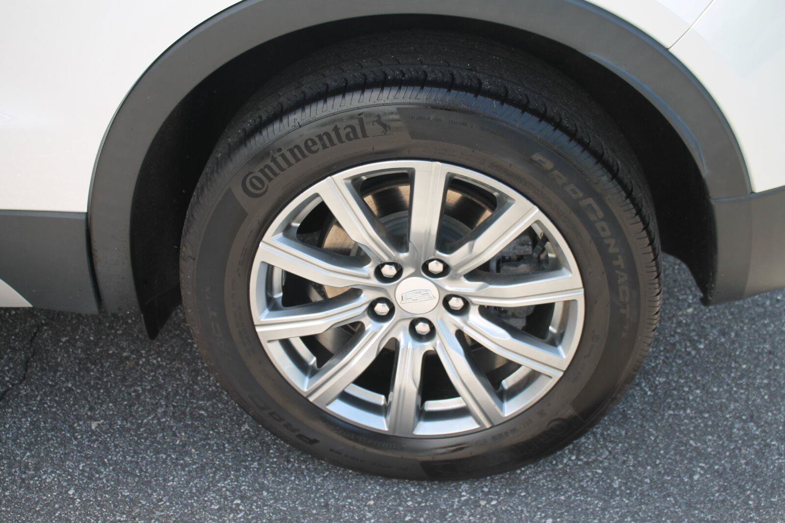 Used 2021 Cadillac XT4 Premium Luxury AWD/4WD image 30