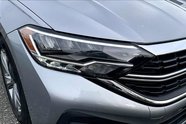 Used 2024 Volkswagen Jetta SE image 28