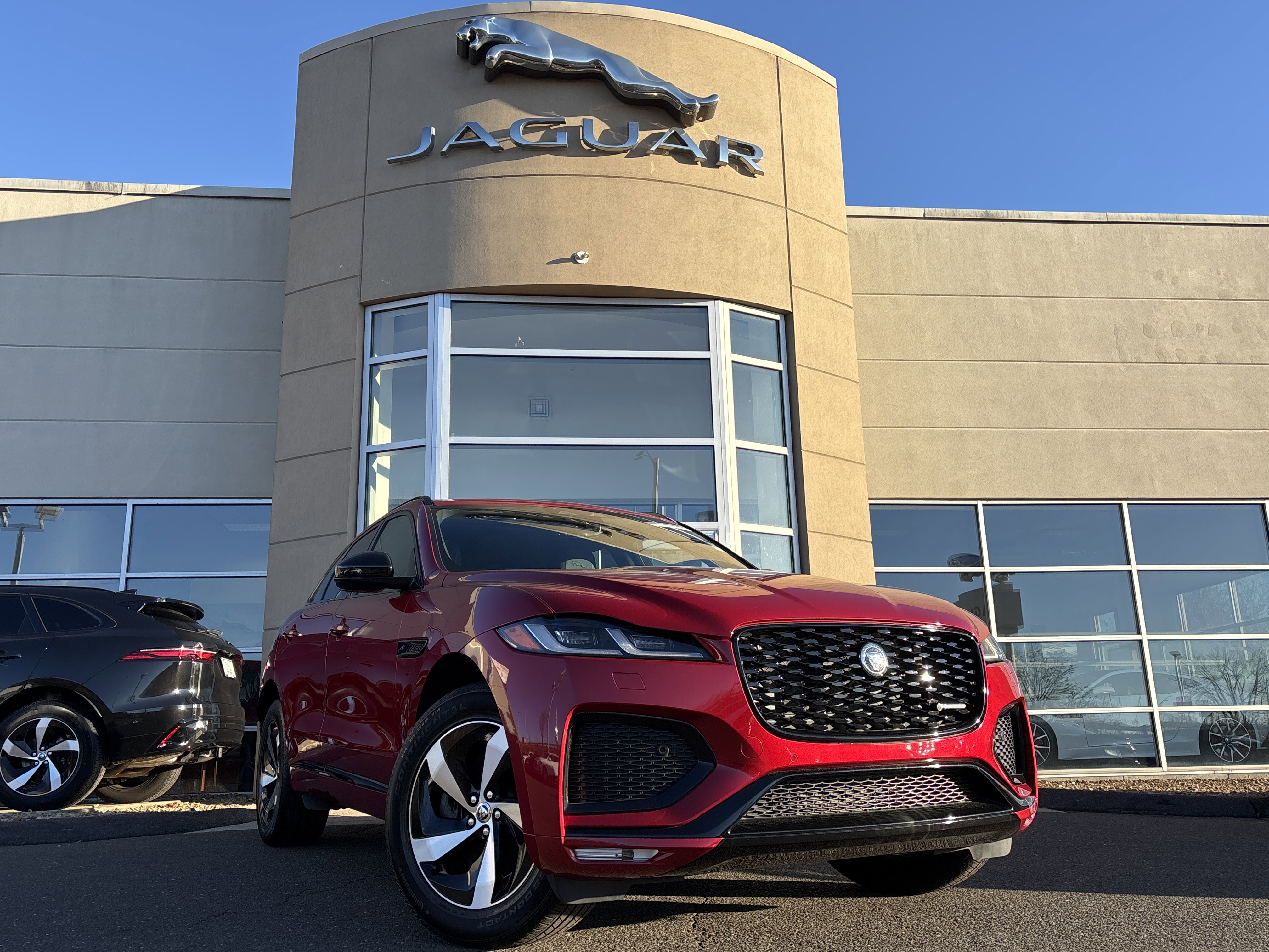 Certified 2025 Jaguar F-PACE R-Dynamic S image 1