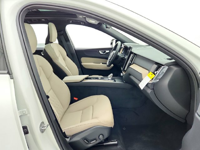 New 2026 Volvo XC60 B5 Plus w/ Protection Package Premier AWD/4WD image 14