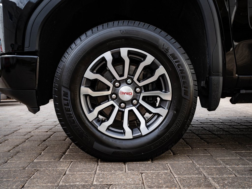 Used 2020 GMC Sierra 1500 AT4 w/ Off-Road Performance Package image 13