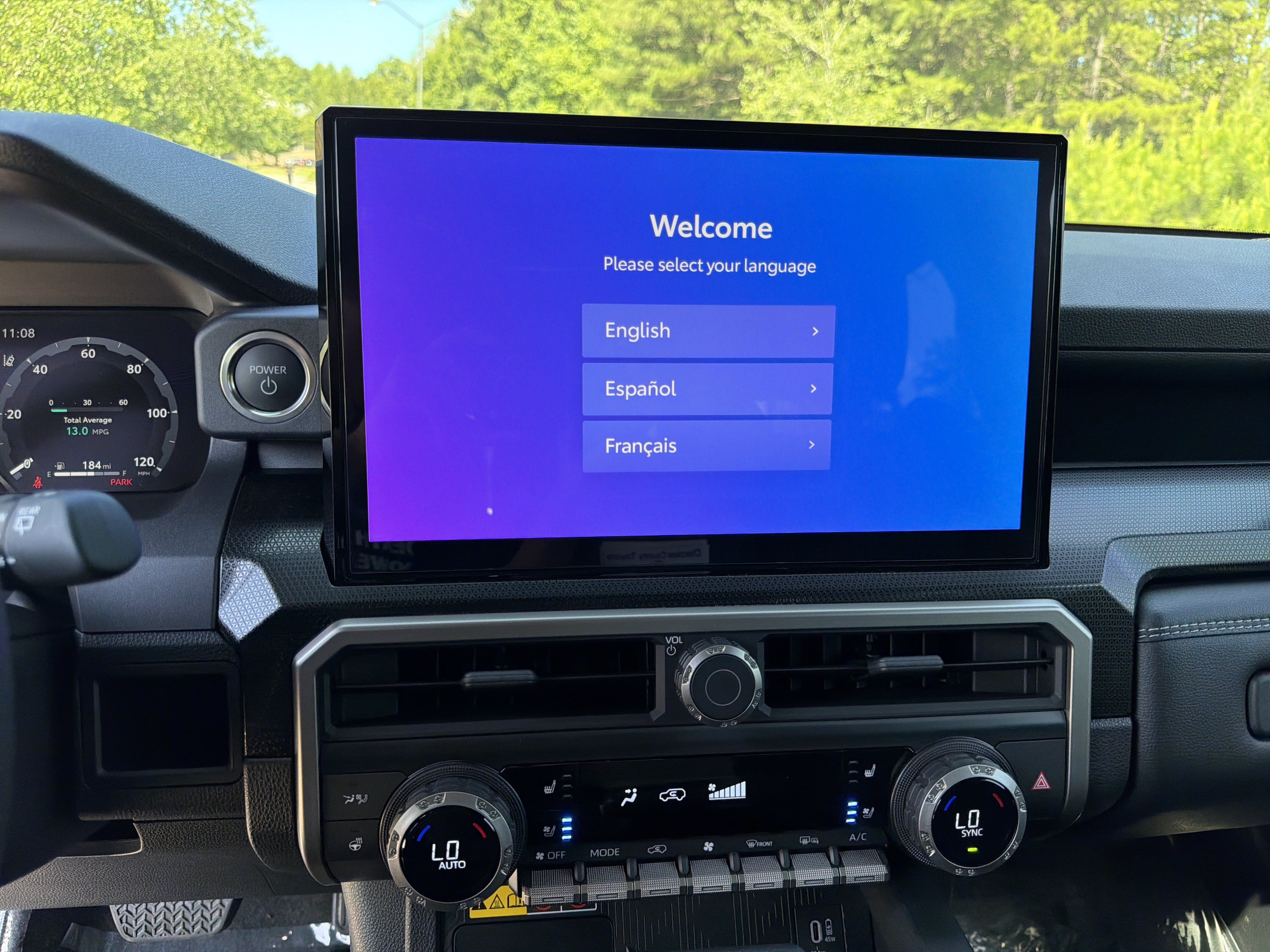 Used 2025 Toyota 4Runner Limited AWD/4WD image 29