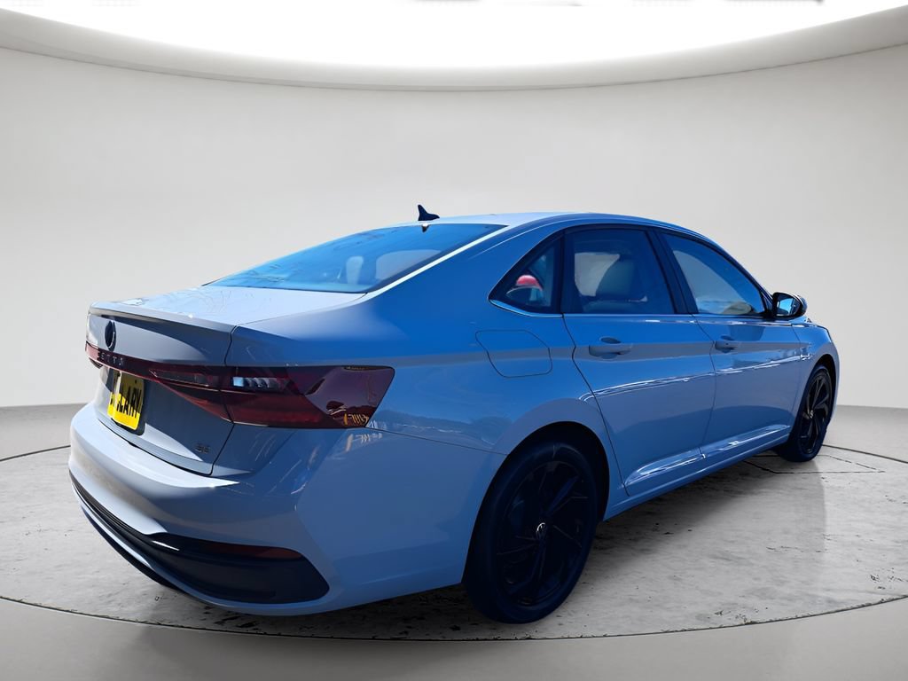 New 2026 Volkswagen Jetta SE FWD image 4