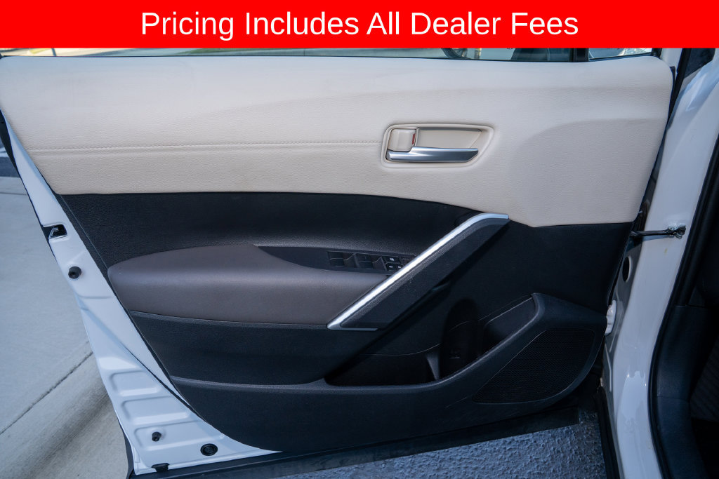 Used 2024 Toyota Corolla Cross XLE w/ Convenience Package AWD/4WD image 13