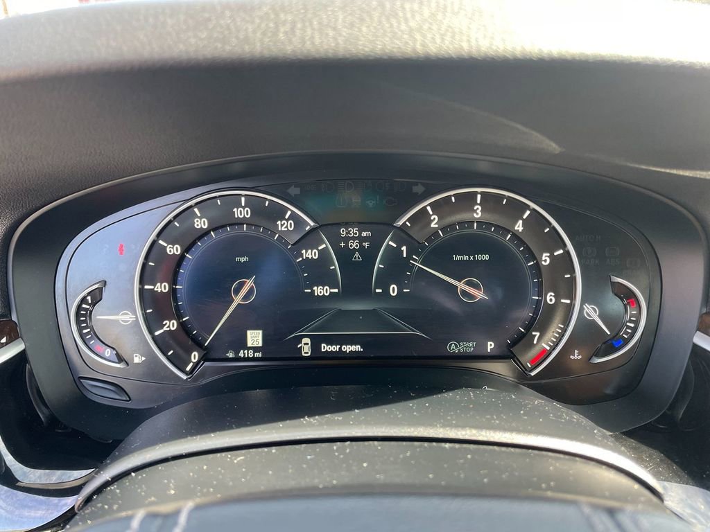 Used 2019 BMW 530i xDrive AWD/4WD image 18