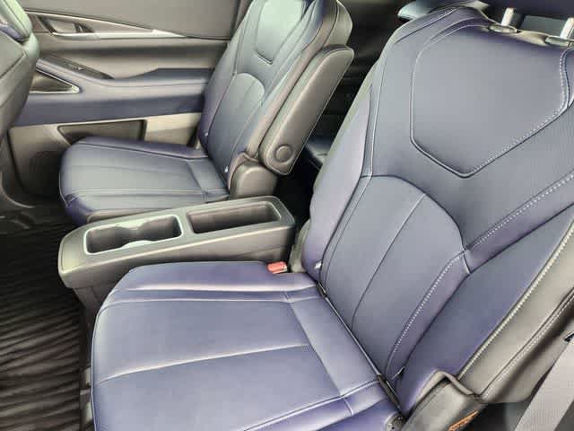 Certified 2026 INFINITI QX60 Sport w/ Dark Cargo Package AWD/4WD image 13