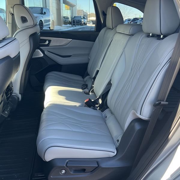 Used 2025 Acura MDX w/ Advance Package image 15