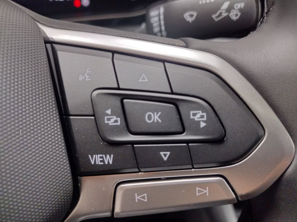 New 2025 Volkswagen Jetta SE image 22