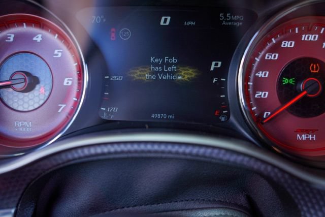 Used 2016 Dodge Charger SRT Hellcat w/ Harman/Kardon Audio Group RWD image 17