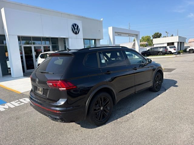 Used 2022 Volkswagen Tiguan SE R-Line FWD image 5