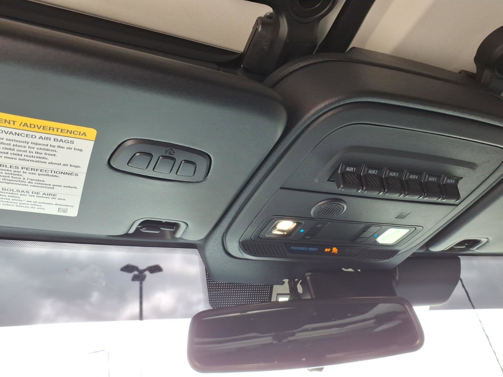 Used 2025 Ford Bronco Badlands image 19