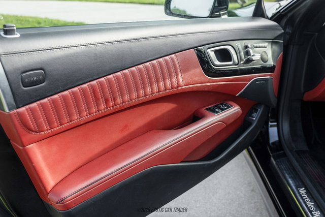 Used 2016 Mercedes-Benz SL 550 image 25