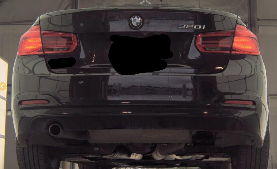 Used 2018 BMW 320i Sedan w/ Convenience Package image 4