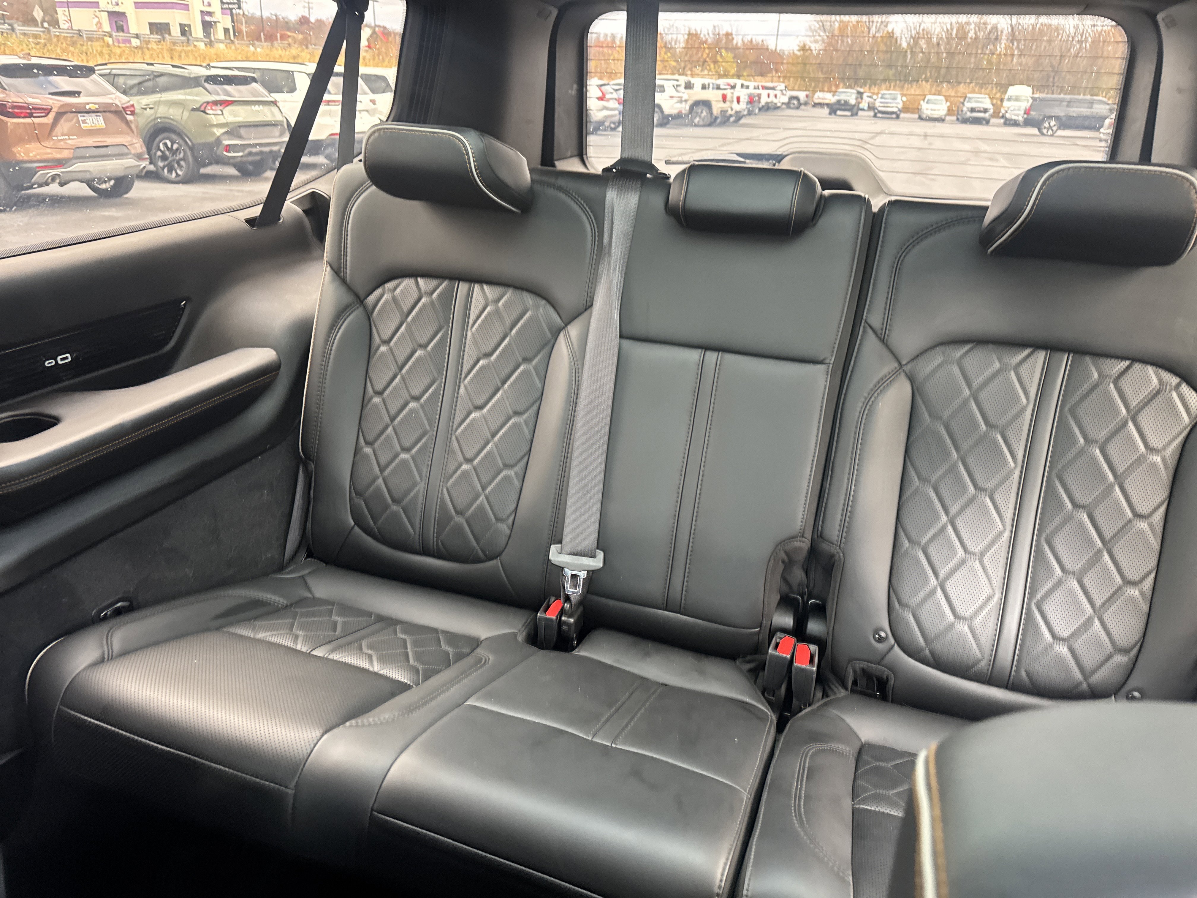 Used 2023 Jeep Grand Wagoneer L Series III image 14