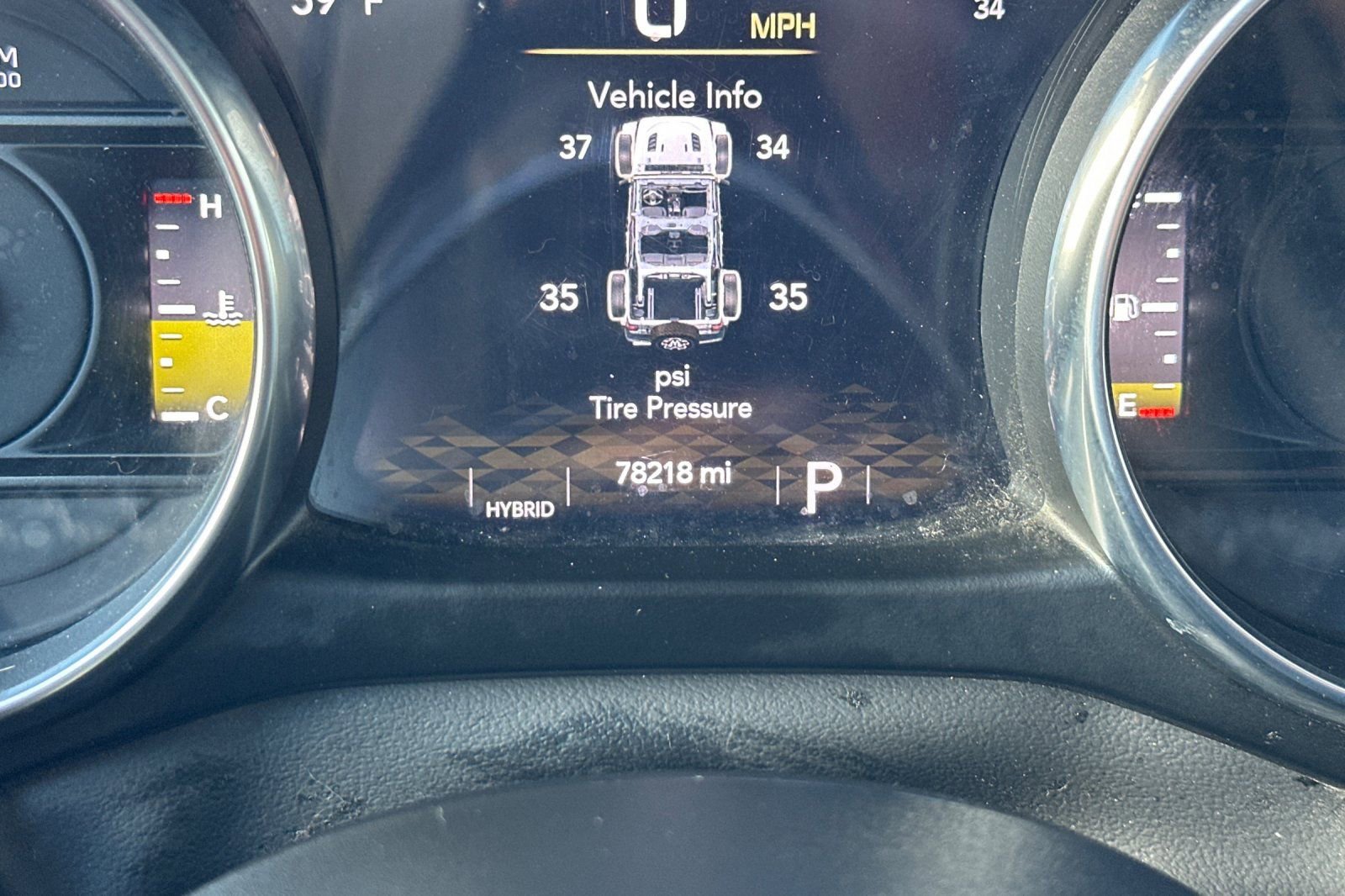 Used 2023 Jeep Wrangler Unlimited Sahara AWD/4WD image 29