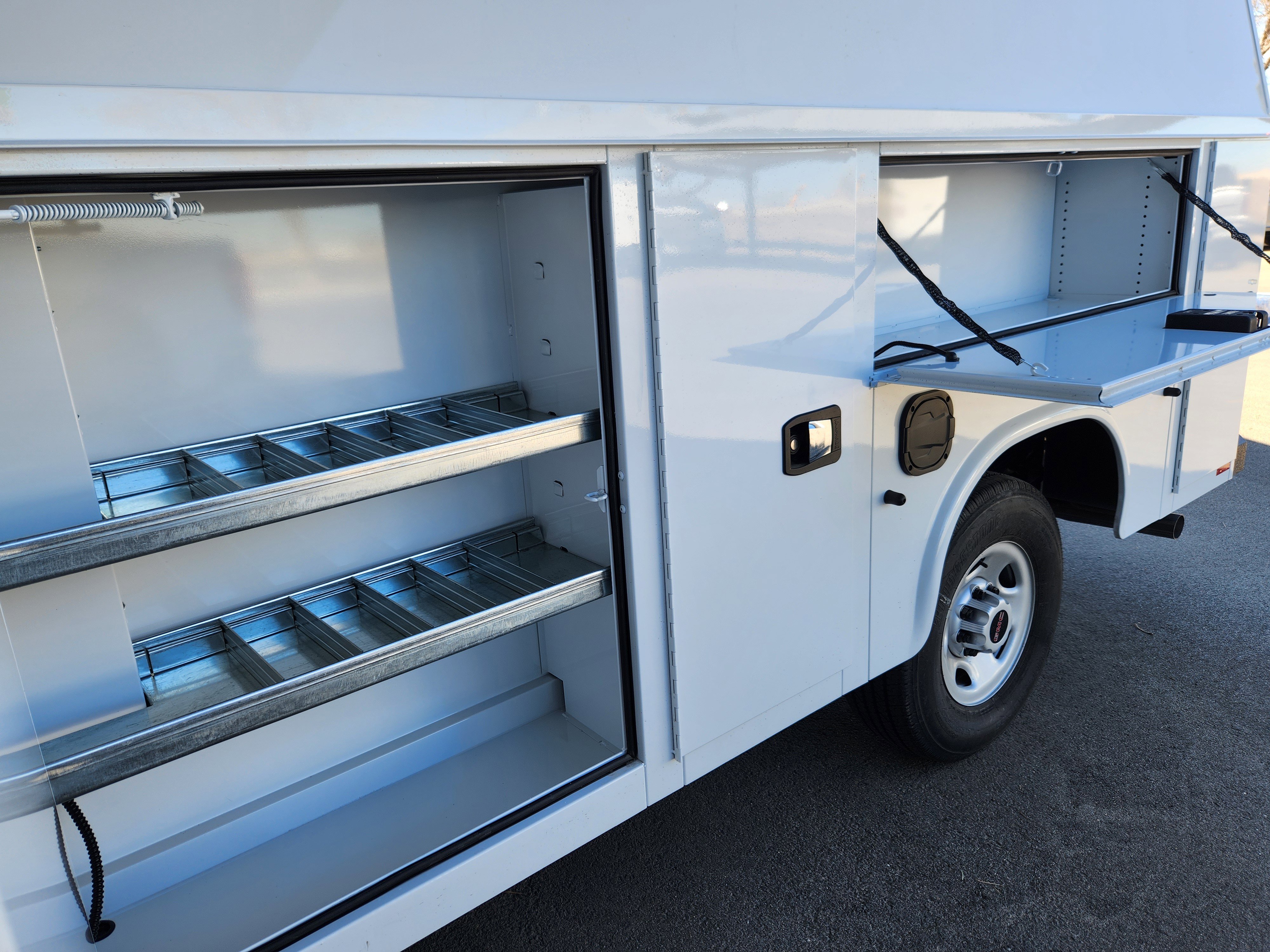 New 2025 GMC Savana 3500 w/ Power Convenience Package image 9