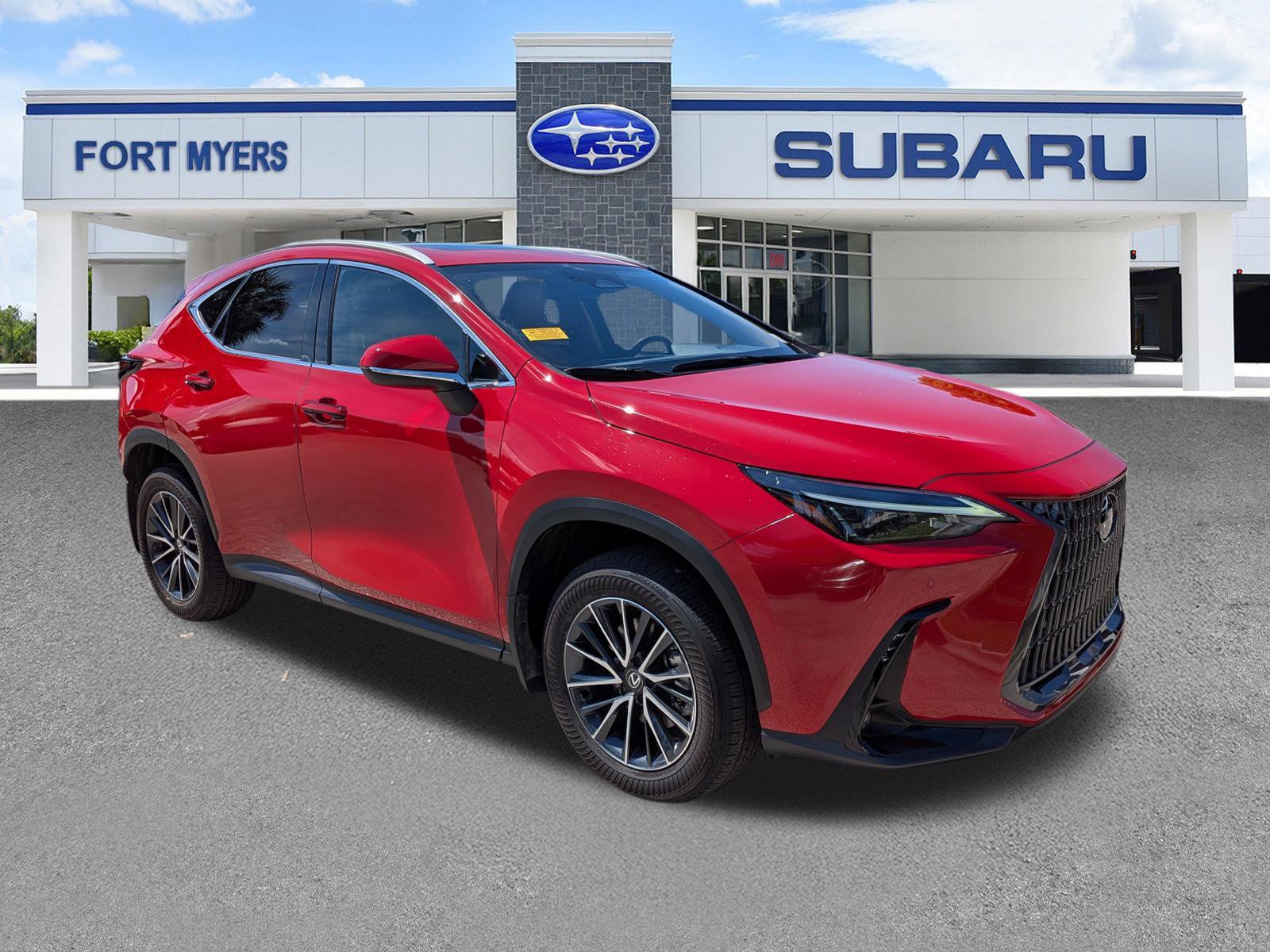 Used 2025 Lexus NX 250 FWD w/ Towing Package (2000 Lbs) image 2