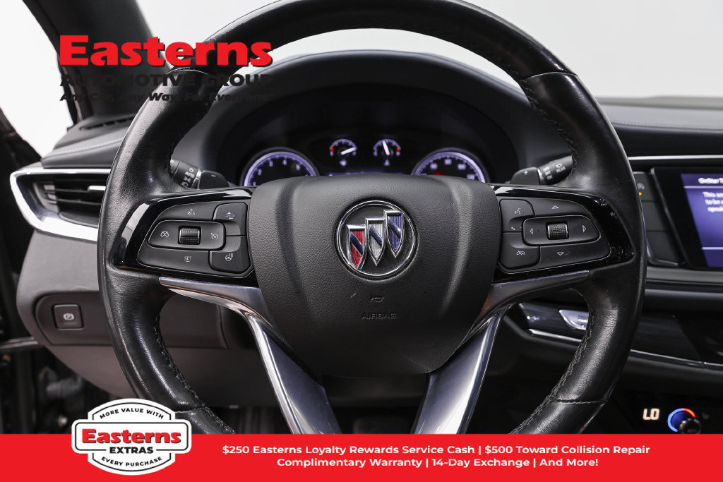 Used 2023 Buick Enclave Essence FWD image 11