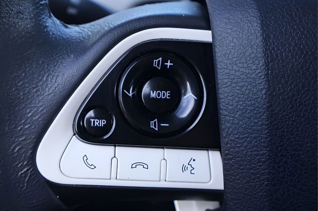 Certified 2016 Toyota Prius Four Touring image 19