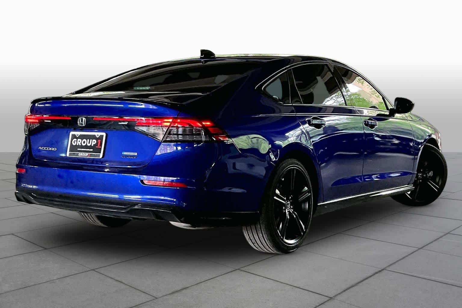 Used 2024 Honda Accord Sport image 12