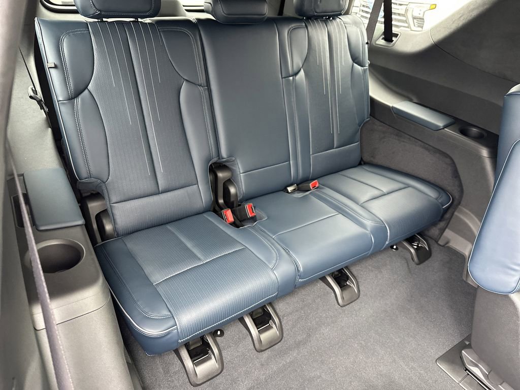 New 2026 Cadillac Escalade IQL Sport 2 w/ LPO, ONYX Package AWD/4WD image 36