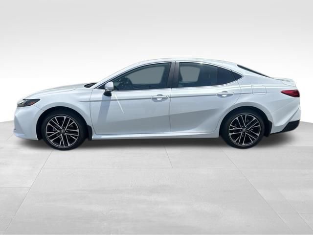 Used 2026 Toyota Camry XLE w/ Premium Plus Package AWD/4WD image 3